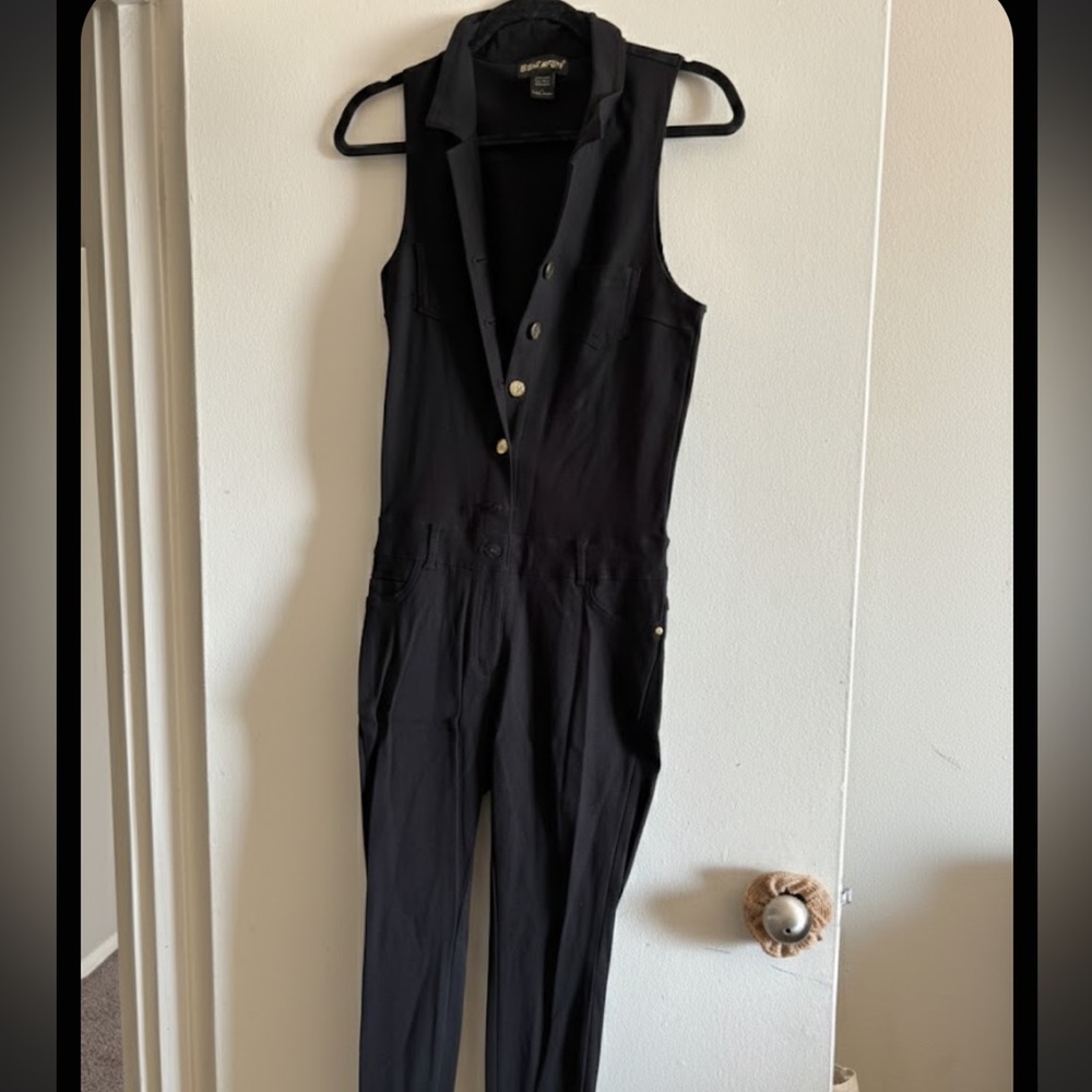 Women's Black Sleeveless vest Jumpsuit with collar, size large